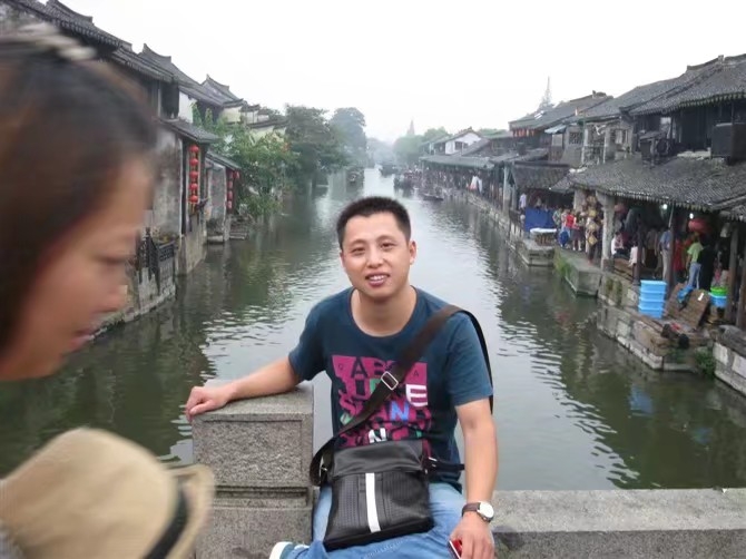 雪糕冰激凌的第一张照片--贵港相亲服务中心