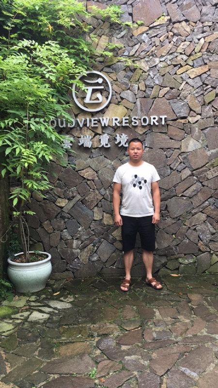 何超洪的第三张照片--贵港相亲服务中心