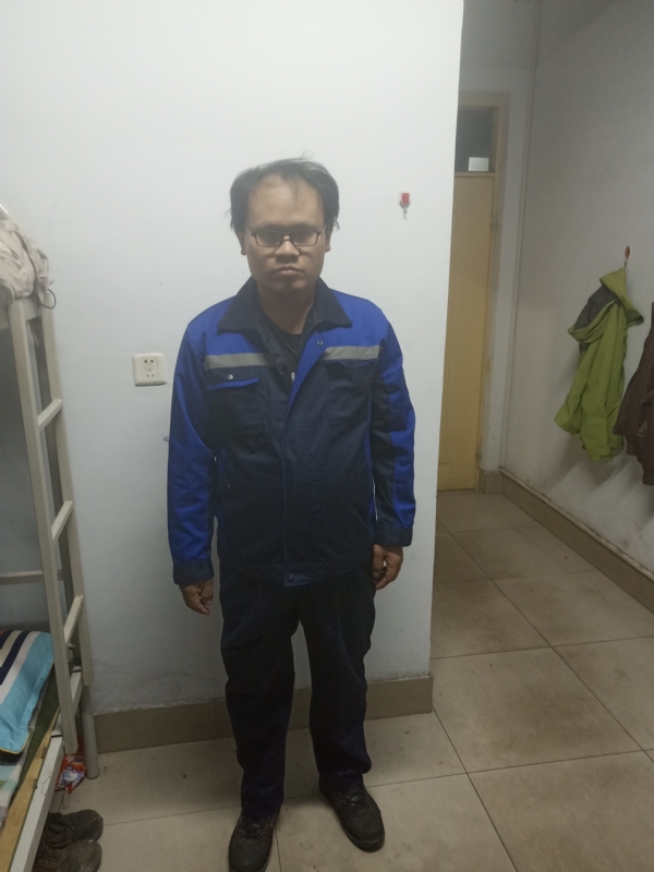 黄俊的第一张照片--贵港相亲服务中心