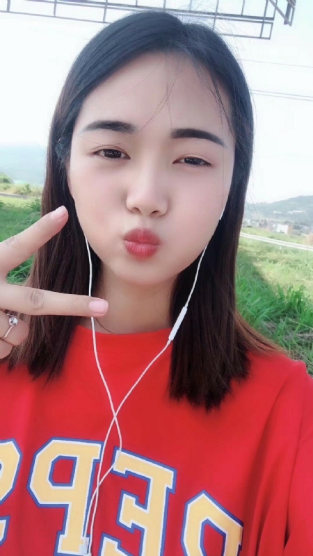 深拥必定温暖的第一张照片--贵港相亲服务中心