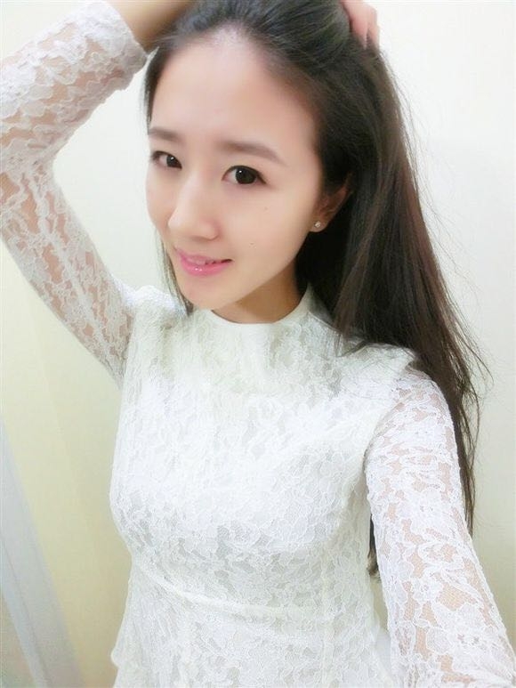 初久与歌的第一张照片--贵港相亲服务中心