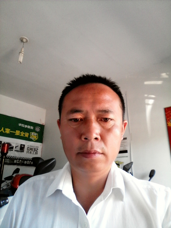 左手的第一张照片--贵港相亲服务中心