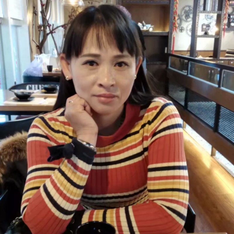 玫瑰花的第一张照片--贵港相亲服务中心