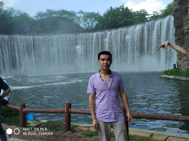 追梦人的第一张照片--贵港相亲服务中心