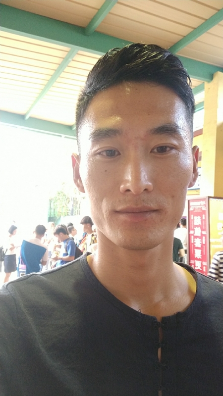 难得糊涂的第一张照片--贵港相亲服务中心