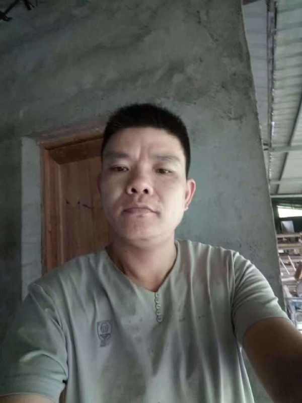 寻找幸福的第一张照片--贵港相亲服务中心