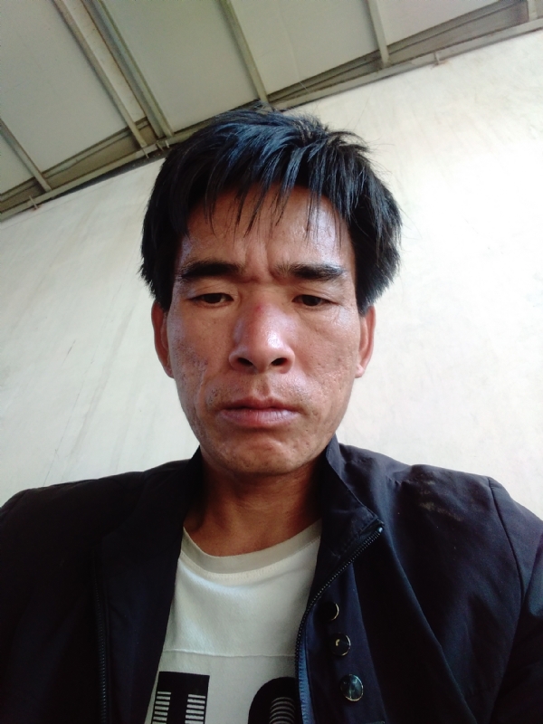 项斌的第一张照片--贵港相亲服务中心