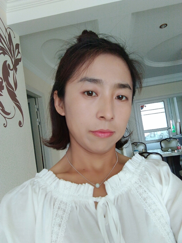 柠檬的第一张照片--贵港相亲服务中心