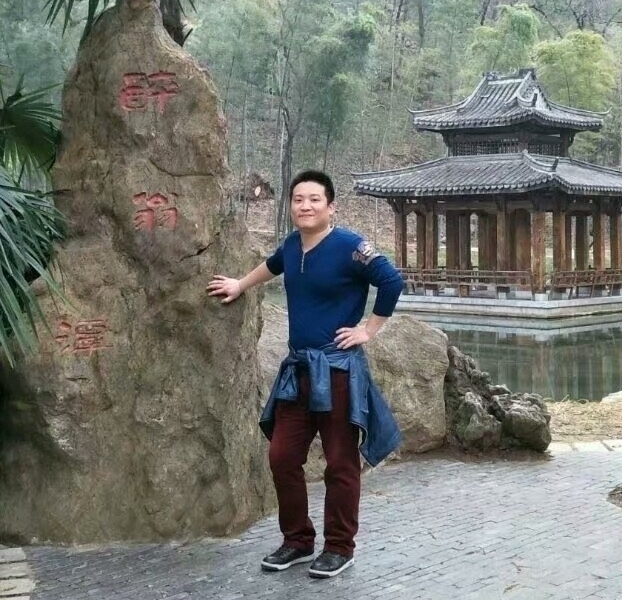 烦事用点心的第一张照片--贵港相亲服务中心