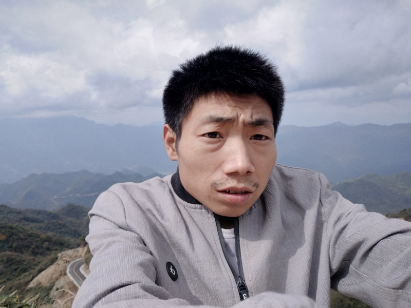 向后半生奋斗的第一张照片--贵港相亲服务中心