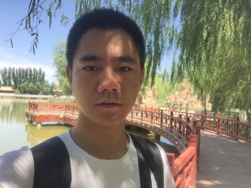 一见倾心的第一张照片--贵港相亲服务中心