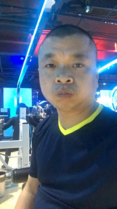 奋斗的第一张照片--贵港相亲服务中心