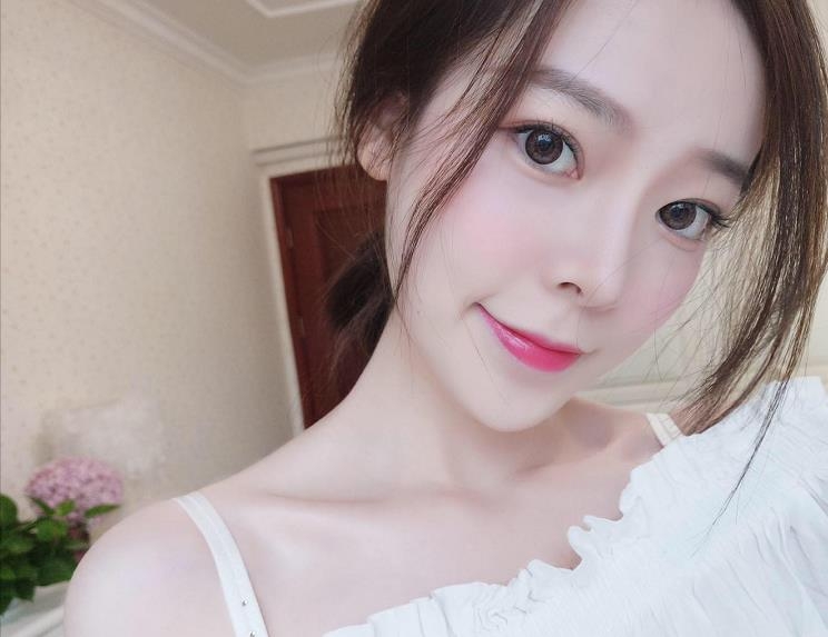 美伊i的第一张照片--贵港相亲服务中心