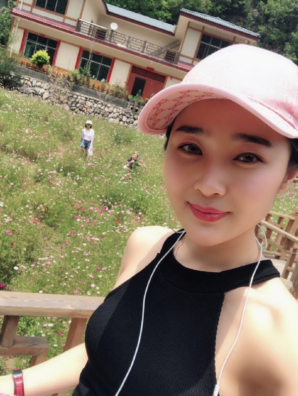 诗琪的第二张照片--贵港相亲服务中心