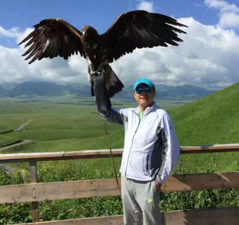 怀抱清风的第一张照片--贵港相亲服务中心