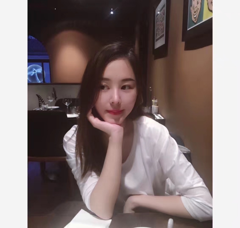 筱月悦的第一张照片--贵港相亲服务中心