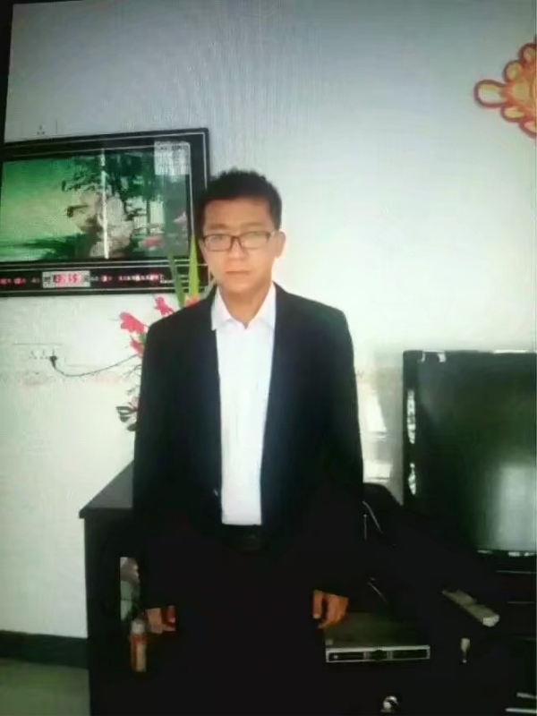 依然疼痛的第一张照片--贵港相亲服务中心