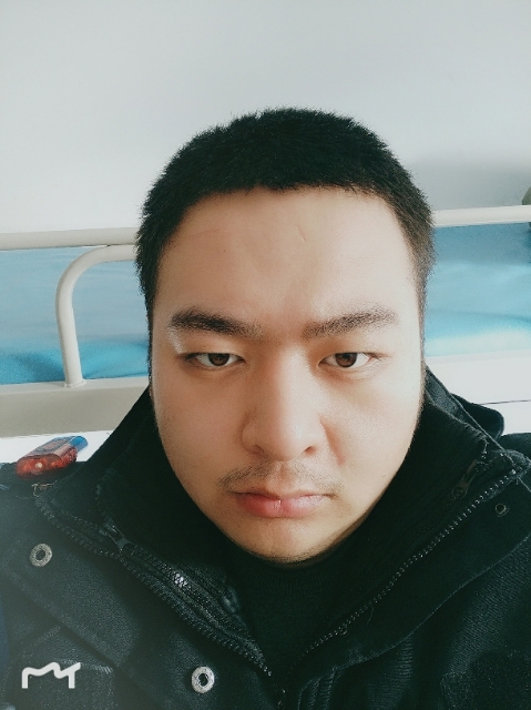 负重前行的第一张照片--贵港相亲服务中心
