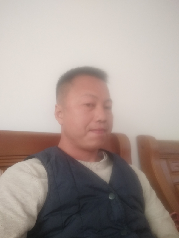 只对你好的第一张照片--贵港相亲服务中心