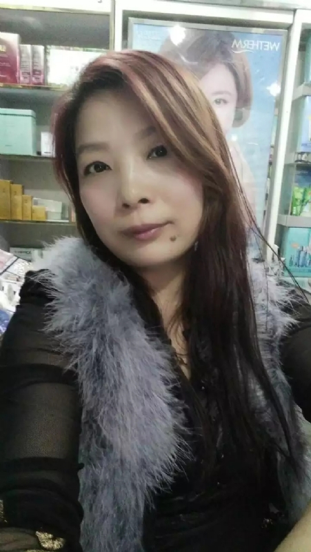 胡静的第三张照片--贵港相亲服务中心