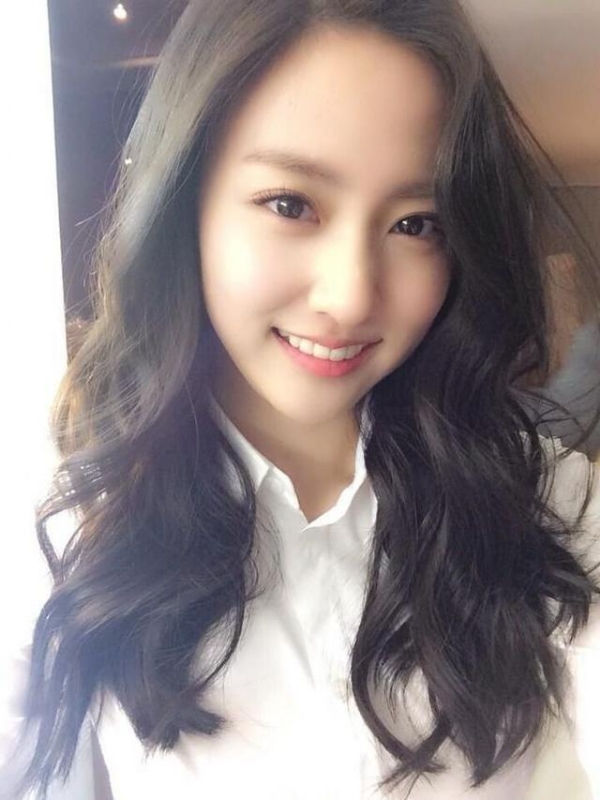 等爱的易微的第一张照片--贵港相亲服务中心