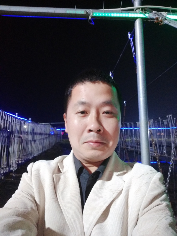 阿峰的第一张照片--贵港相亲服务中心