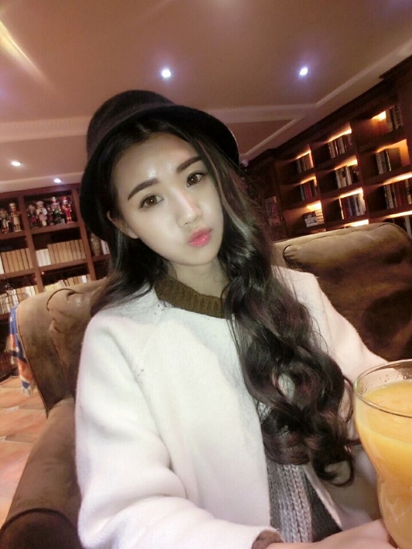 气质小妹的第三张照片--贵港相亲服务中心