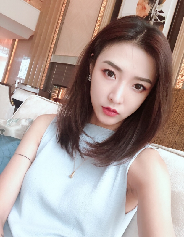 嘉嘉的第一张照片--贵港相亲服务中心