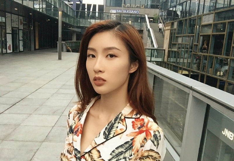 蘇悅的第四张照片--贵港相亲服务中心