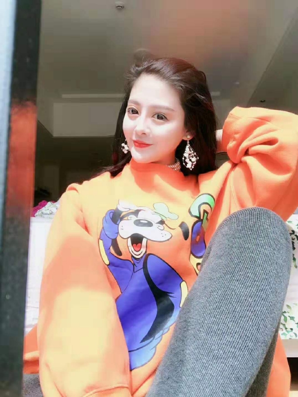 李梦瑶的第一张照片--贵港相亲服务中心