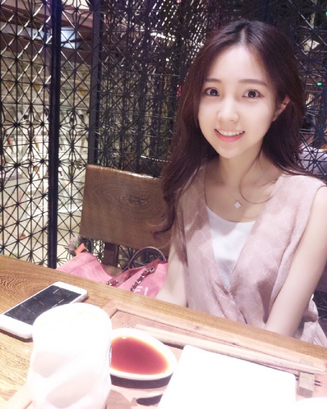 冰艳残阳的第二张照片--贵港相亲服务中心