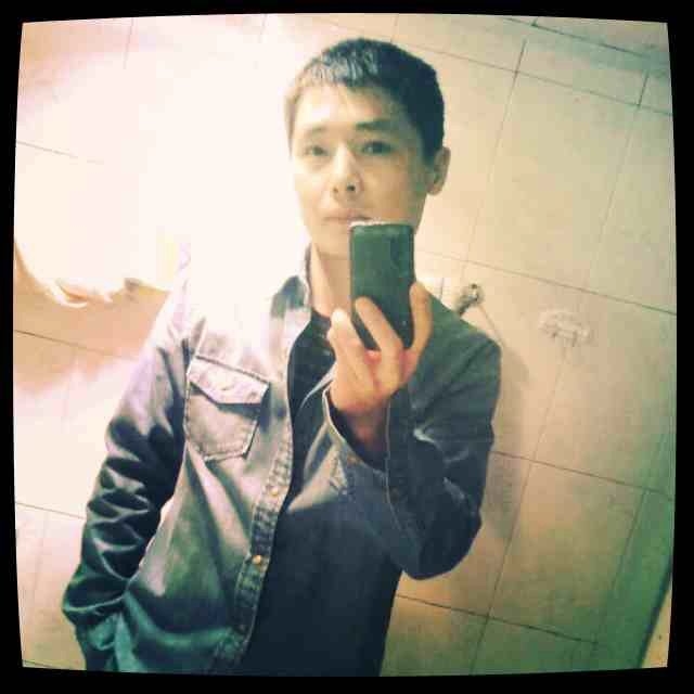 孤独的根号3的第一张照片--贵港相亲服务中心