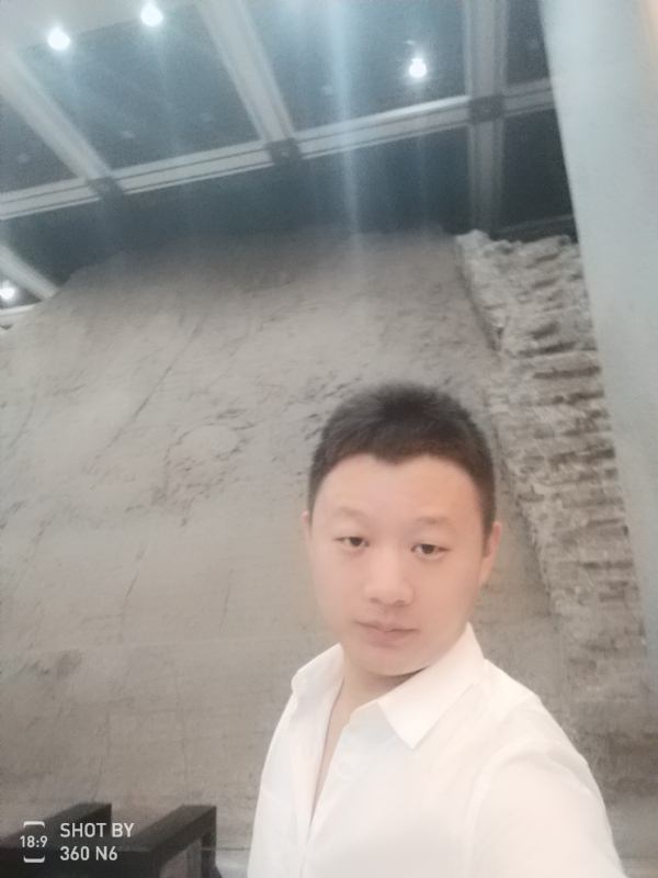 龚某人的第一张照片--贵港相亲服务中心