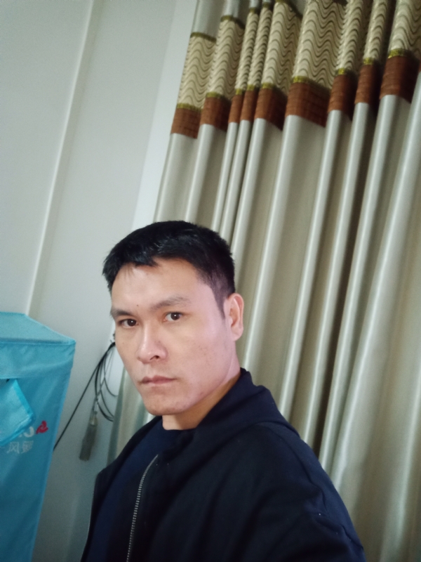 心如止水的第一张照片--贵港相亲服务中心