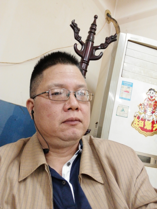 一个人的第一张照片--贵港相亲服务中心