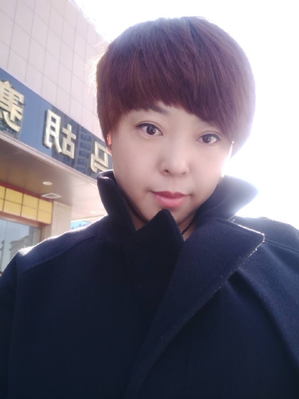 霞儿的第一张照片--贵港相亲服务中心