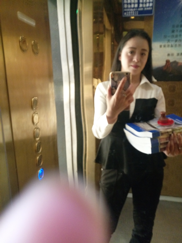 铿锵玫瑰的第一张照片--贵港相亲服务中心