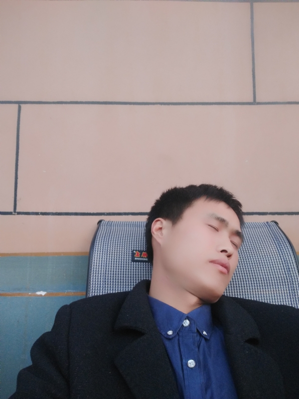 有钱爱情才能长久的第一张照片--贵港相亲服务中心