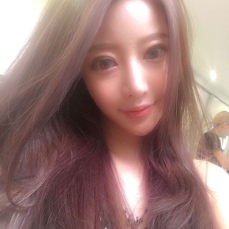 婷兒的第一张照片--贵港相亲服务中心