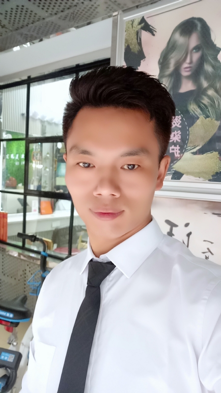 阳光男士的第一张照片--贵港相亲服务中心