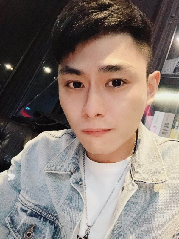 浩浩的第一张照片--贵港相亲服务中心