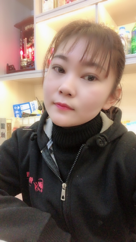 泡沫的第一张照片--贵港相亲服务中心