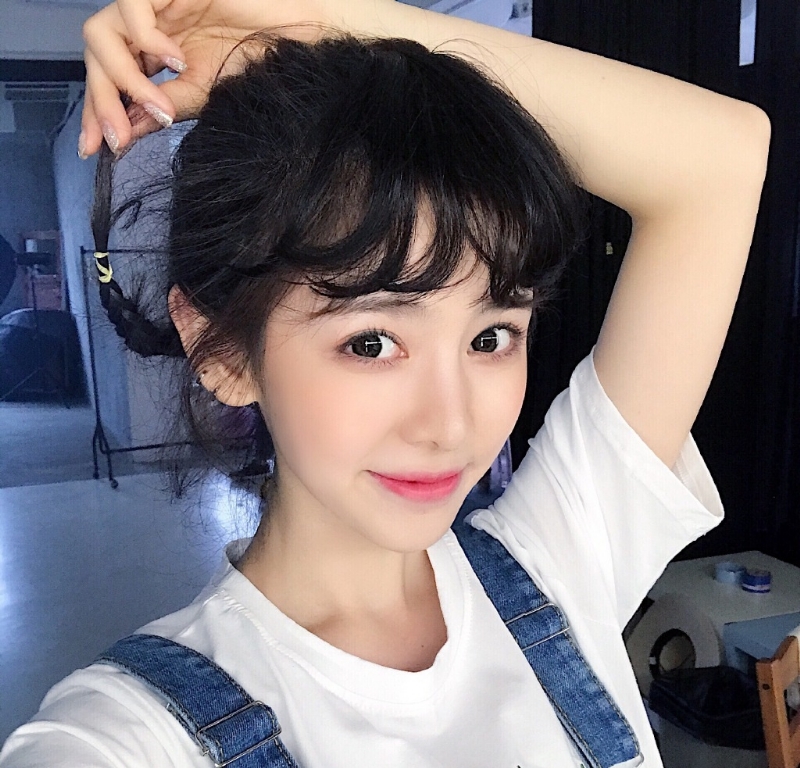 迷离的第一张照片--贵港相亲服务中心