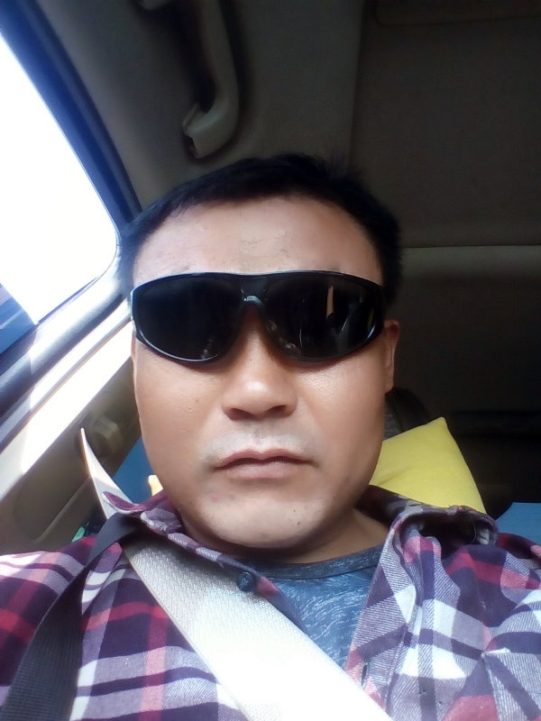 莱芜强哥的第一张照片--贵港相亲服务中心