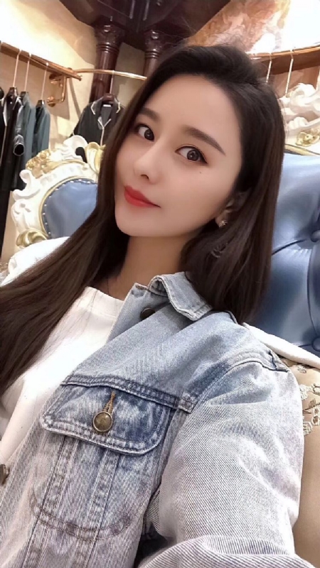 李珊珊的第一张照片--贵港相亲服务中心