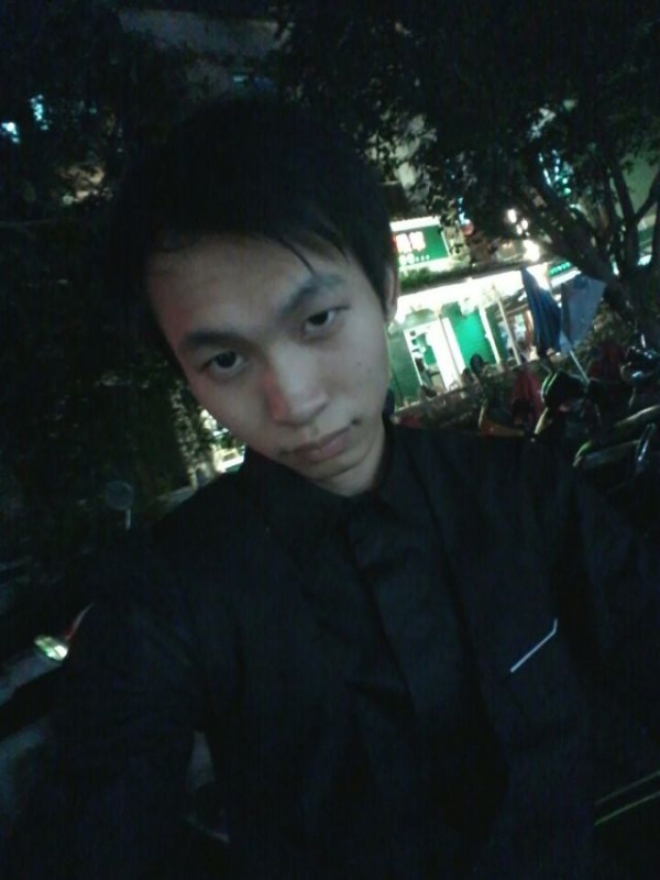 瞬间回眸的第一张照片--贵港相亲服务中心