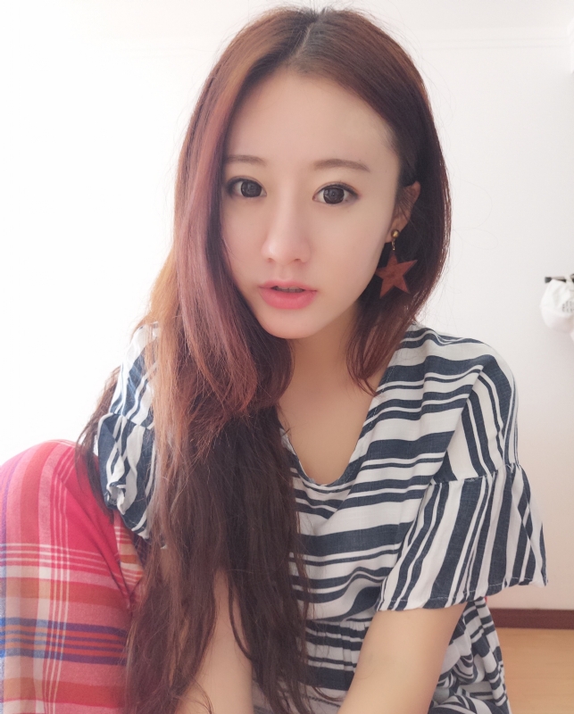 没有故事的女同学的第二张照片--贵港相亲服务中心