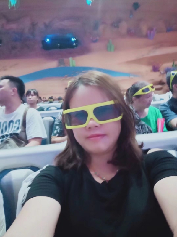 牙彩的第一张照片--贵港相亲服务中心