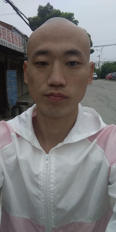 花花公子的第一张照片--贵港相亲服务中心