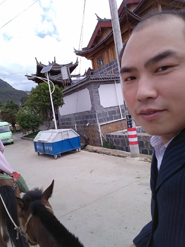 当代军人的第一张照片--贵港相亲服务中心